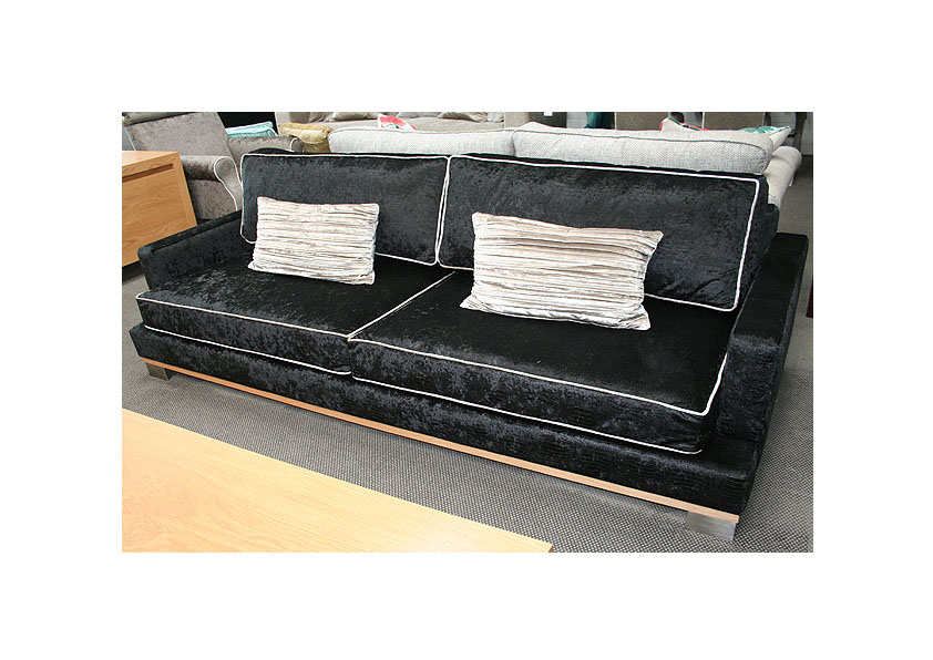 LICHFIELD SOFA Redfurniture.co.nz